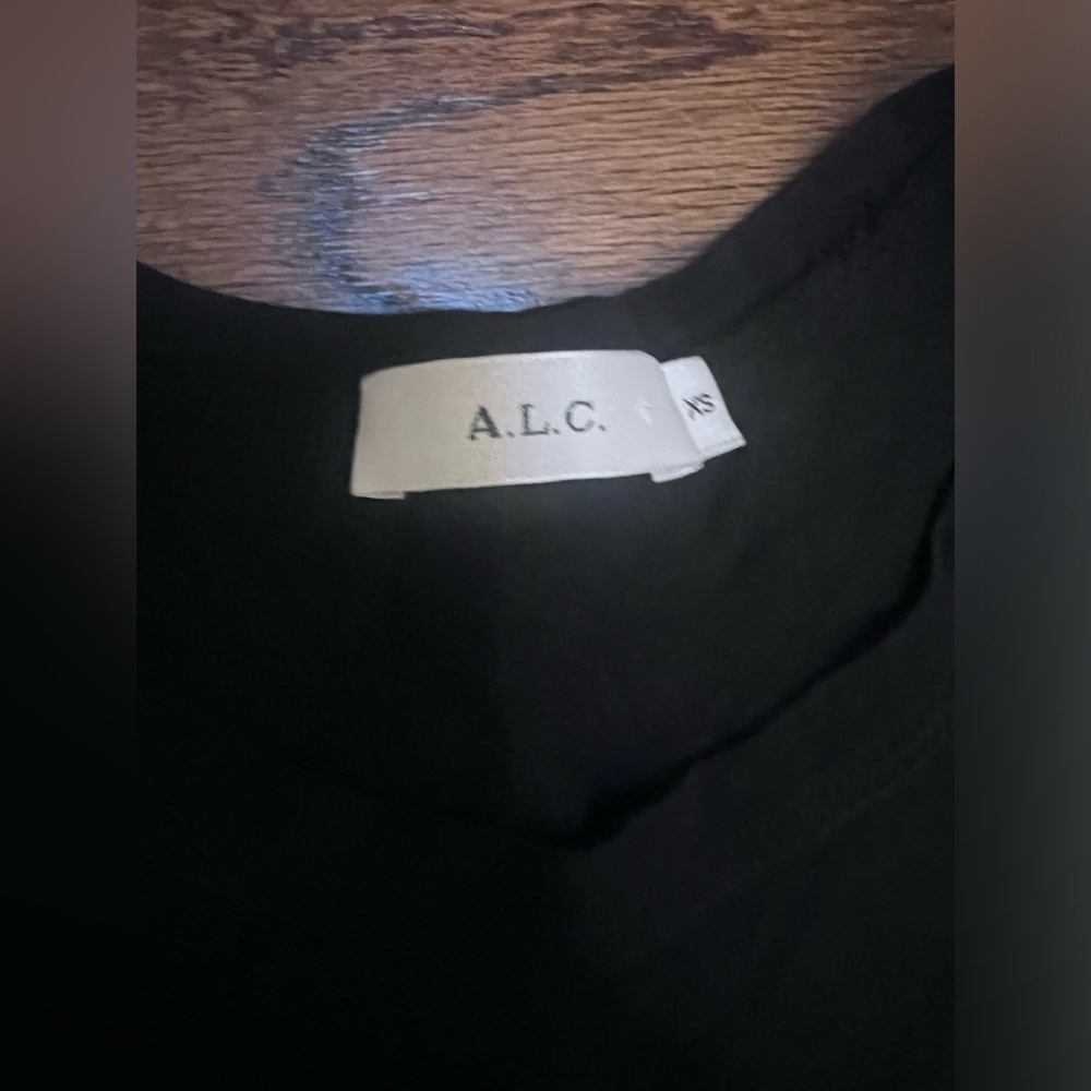 A.L.C. Kati puff sleeve tee nwot - Picture 4 of 4